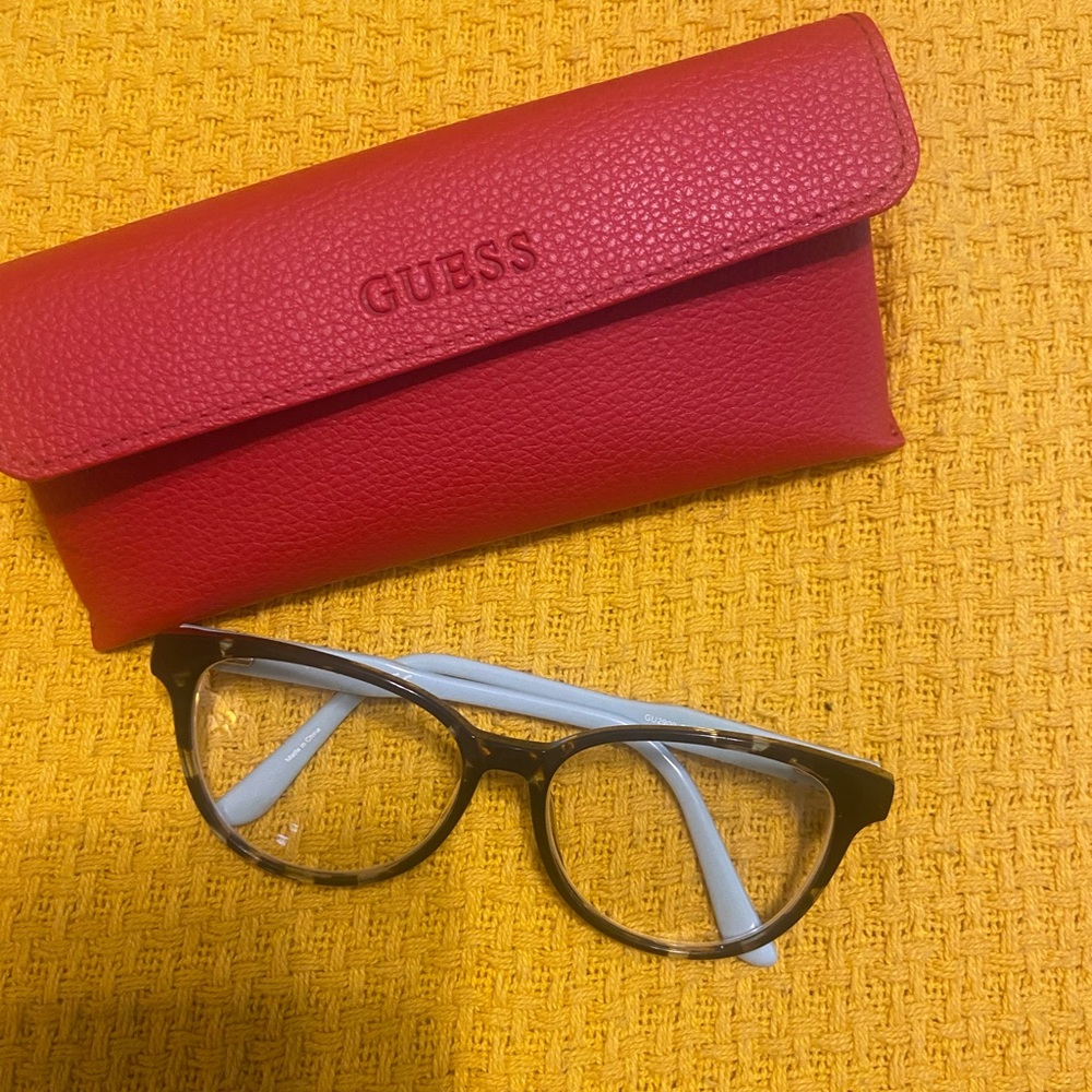Guess Women’s Eyewear Frame & Case